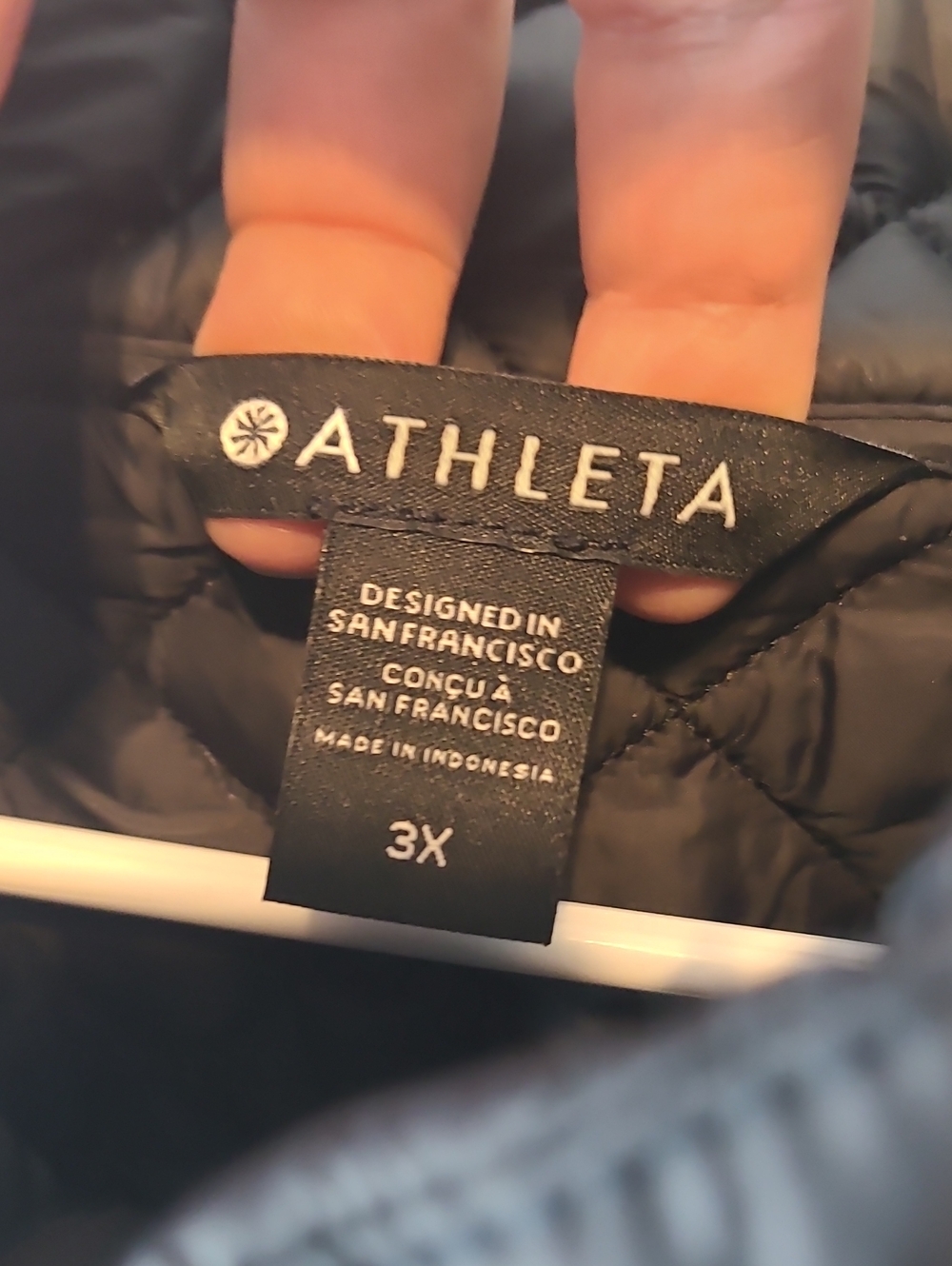 ATHLETA WHISPER FEATHERLESS PUFFER JACKET - QUILTING - BLACK - Like New 3x - Picture 3 of 5
